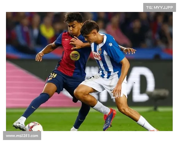 首尔球员黄度允表示期待与德容佩德里同场竞技并过招 首尔球员黄度允表示期待与德容佩德里同场竞技并过招